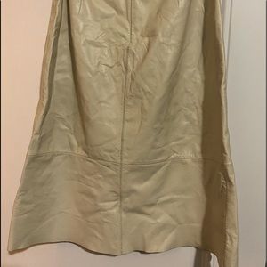 Banana Republic Genuine Leather Skirt — W’s Size 4